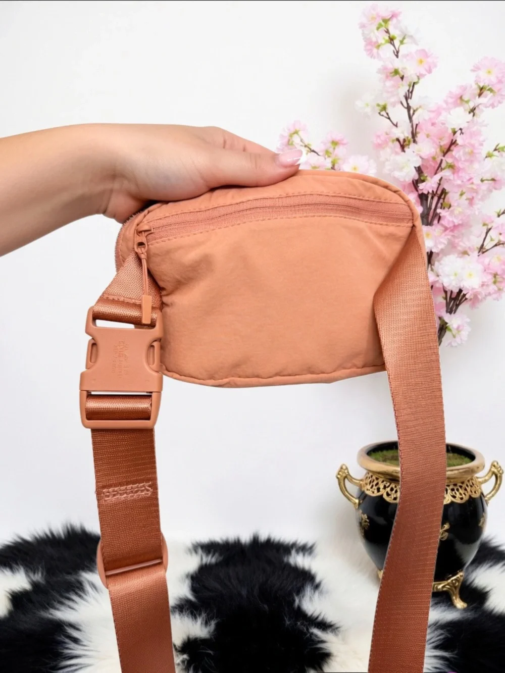 LULULEMON EVERYWHERE BELT BAG